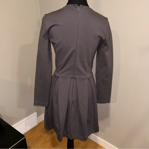 Aritzia- Sunday Best Dress - Picture 2 of 7